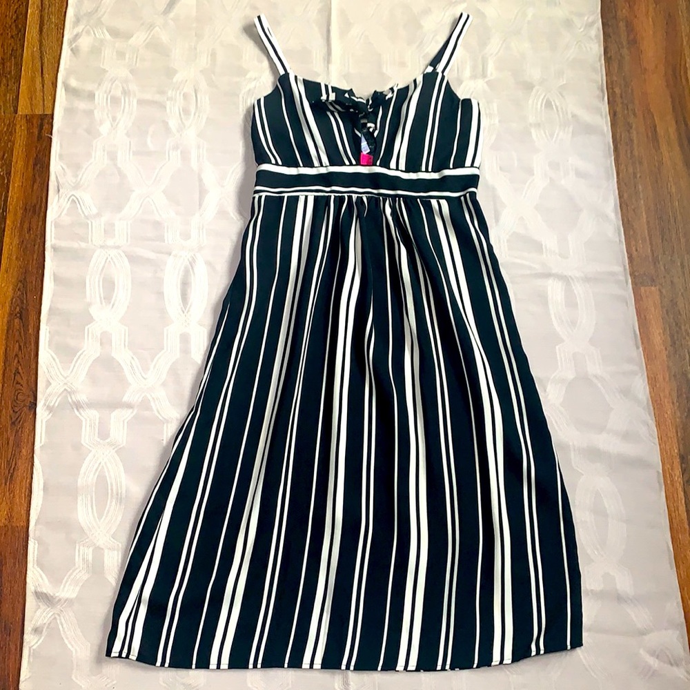 NWT- MIDI Summer Dress